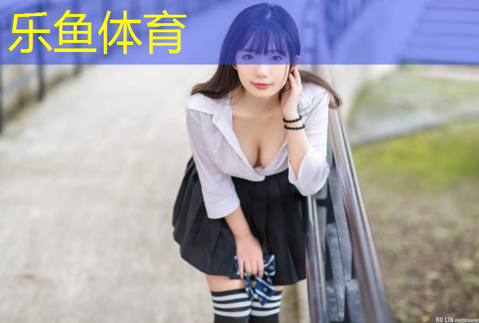 每天在健身房练踏步机