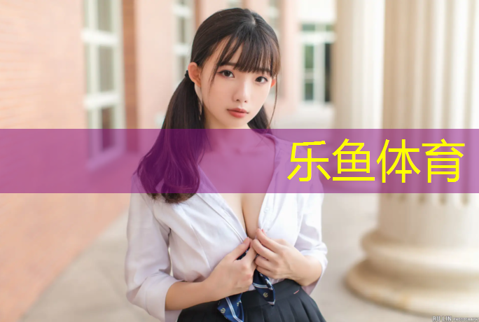 往墙上挂网球网的方法是